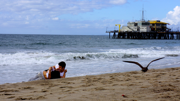 DSC00347_beach_kiss_600@72