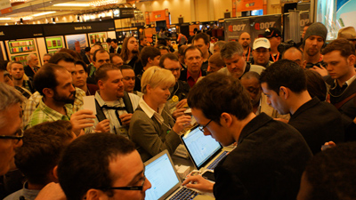 Press crowds iM Watch_DSC08714